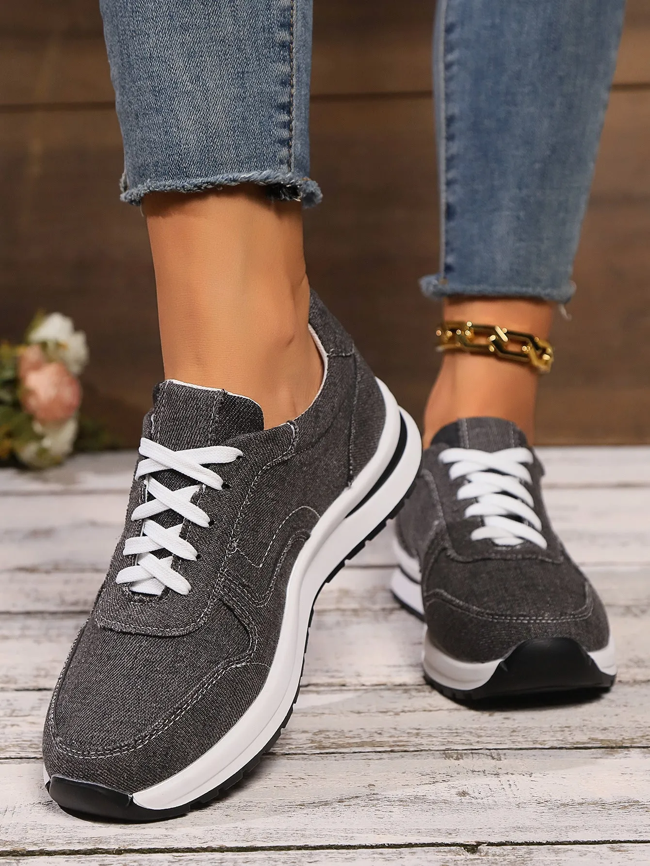 Breathable Platform Height Increasing Sports Casual Shoes For Women