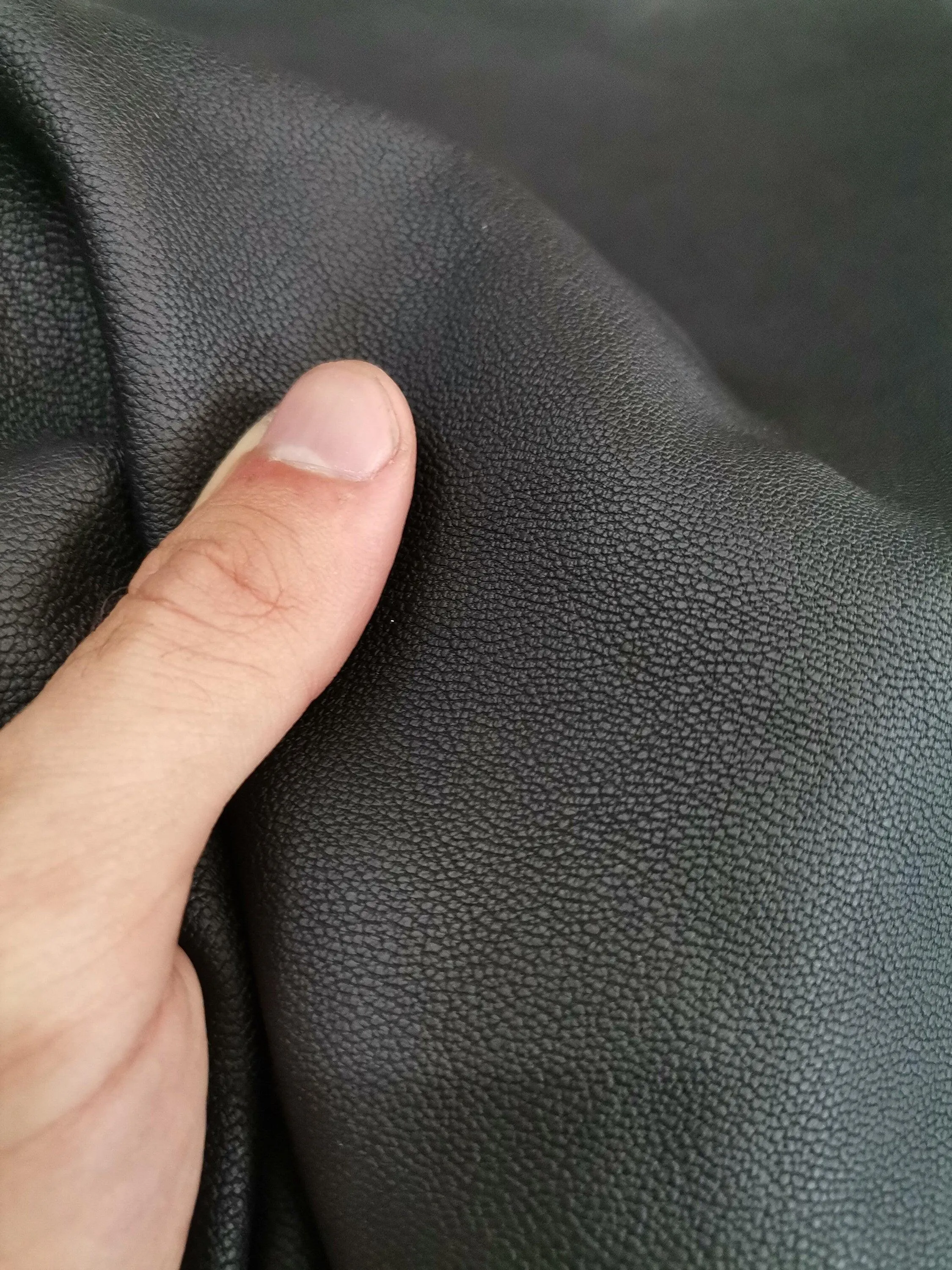 Goat genuine leather hide, soft, milled and thick Goat Leather skin thickness 1,1mm (3 Oz)