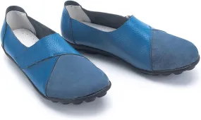 Ladies Leather Slip On Flat Loafers, Low Top Casual Walking Nurse Shoes, Outdoor Versatile Trendy Driving Shoes, Easy On Comfy Large Size Moccasins Walking Shoes(Size:11.5,Color:Light Blue)