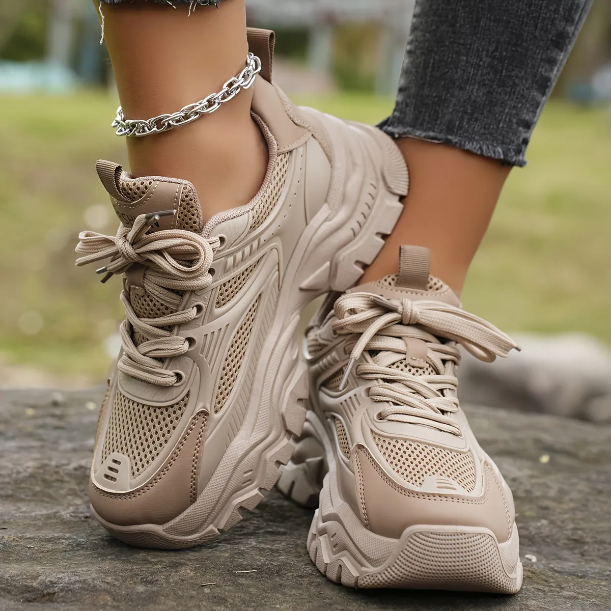 Thick-Soled Height-Increasing Chunky Sneakers
