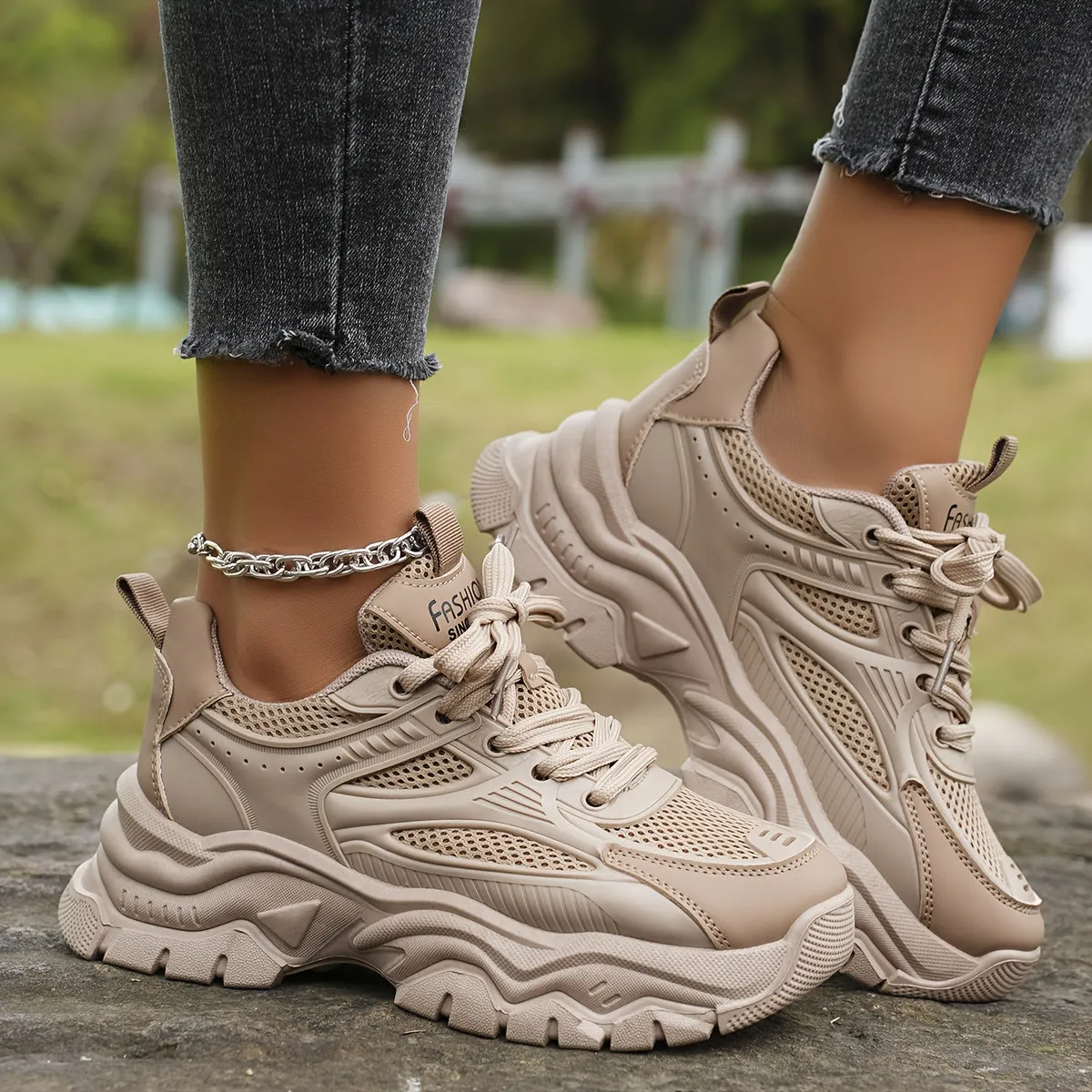 Thick-Soled Height-Increasing Chunky Sneakers