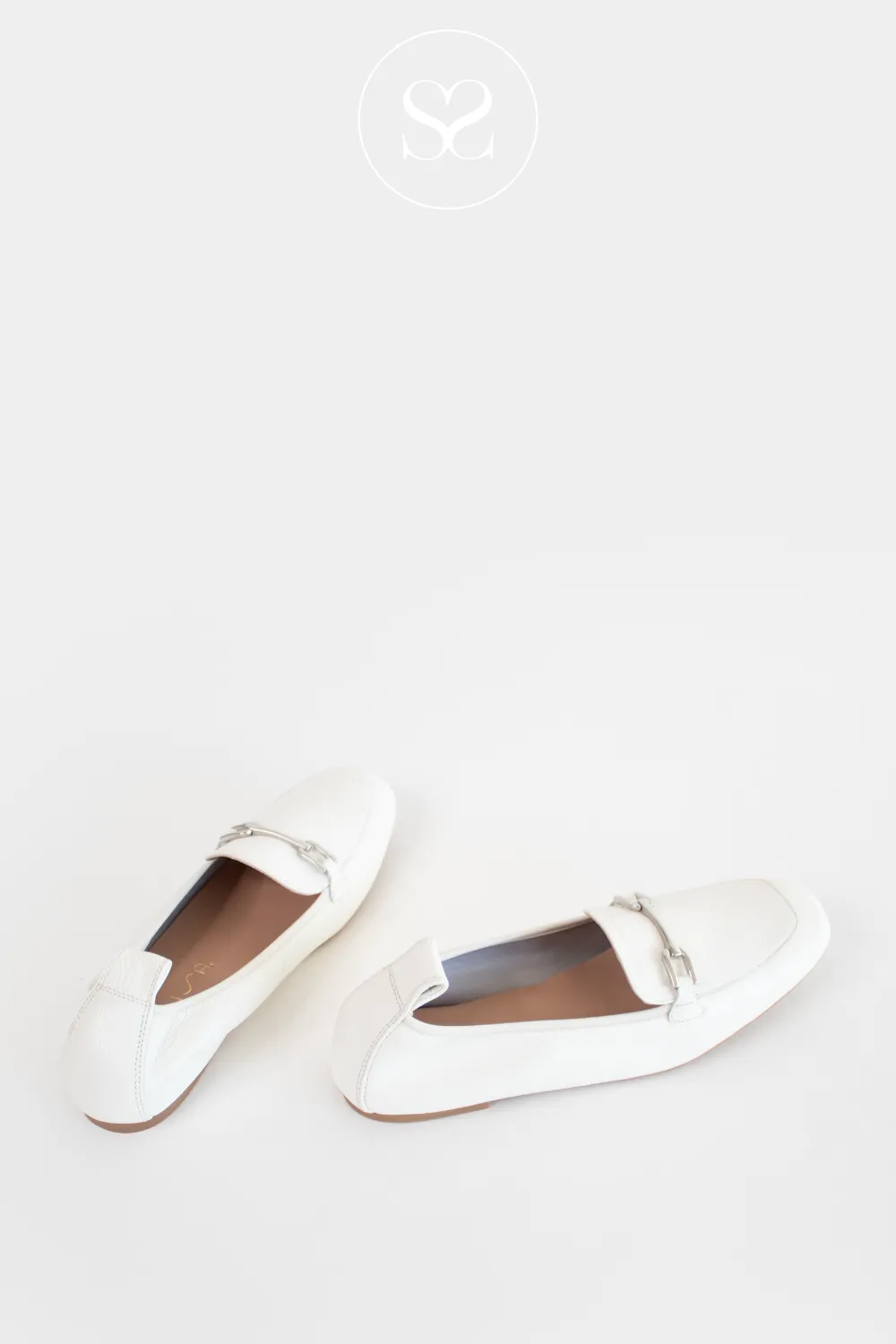 UNISA BAIRON WHITE LEATHER PENNY LOAFERS