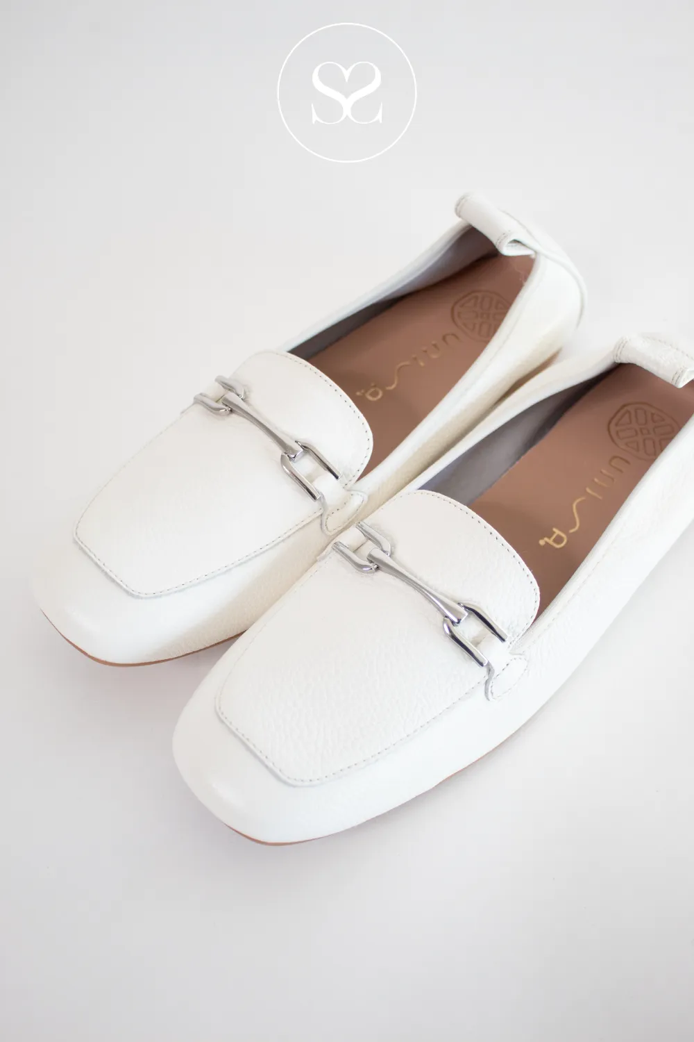 UNISA BAIRON WHITE LEATHER PENNY LOAFERS