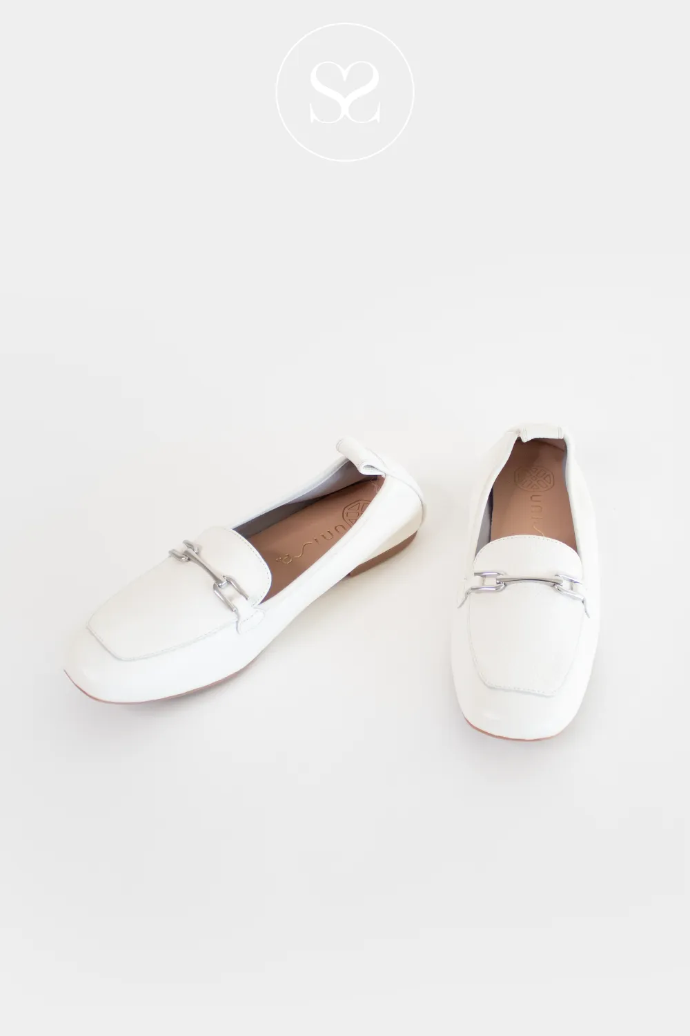 UNISA BAIRON WHITE LEATHER PENNY LOAFERS